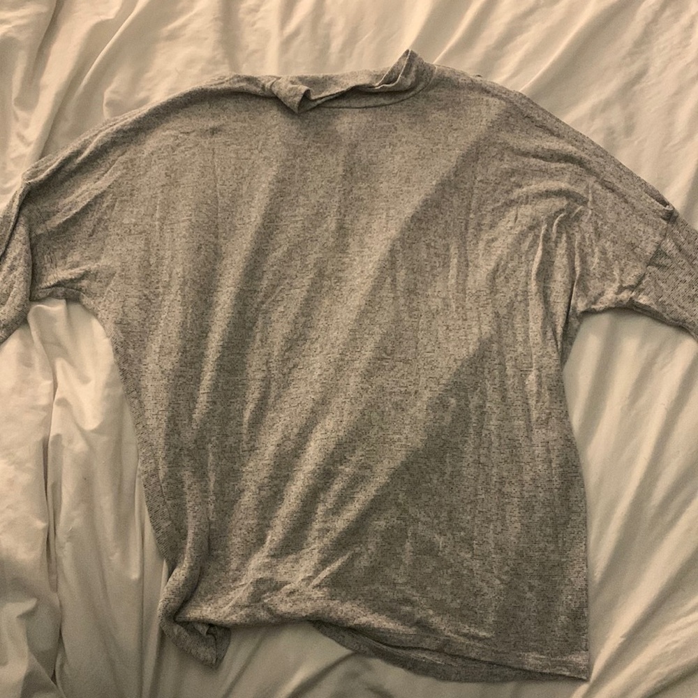 Grey/white long sleeve shirt
